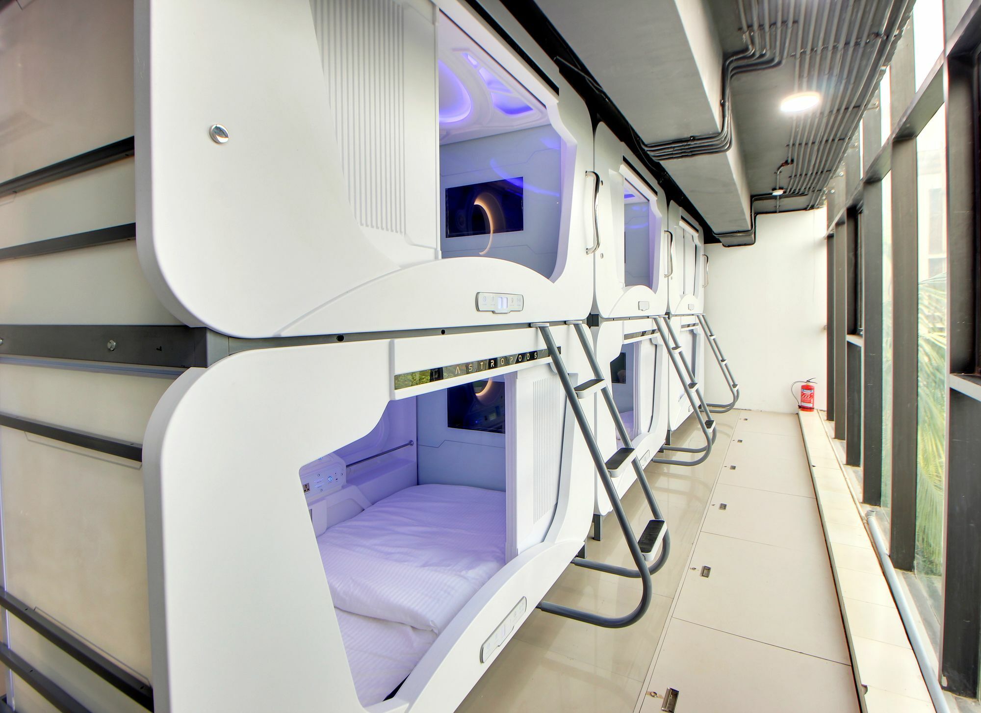 Hotel Astropods Airport, Mumbai. エクステリア 写真