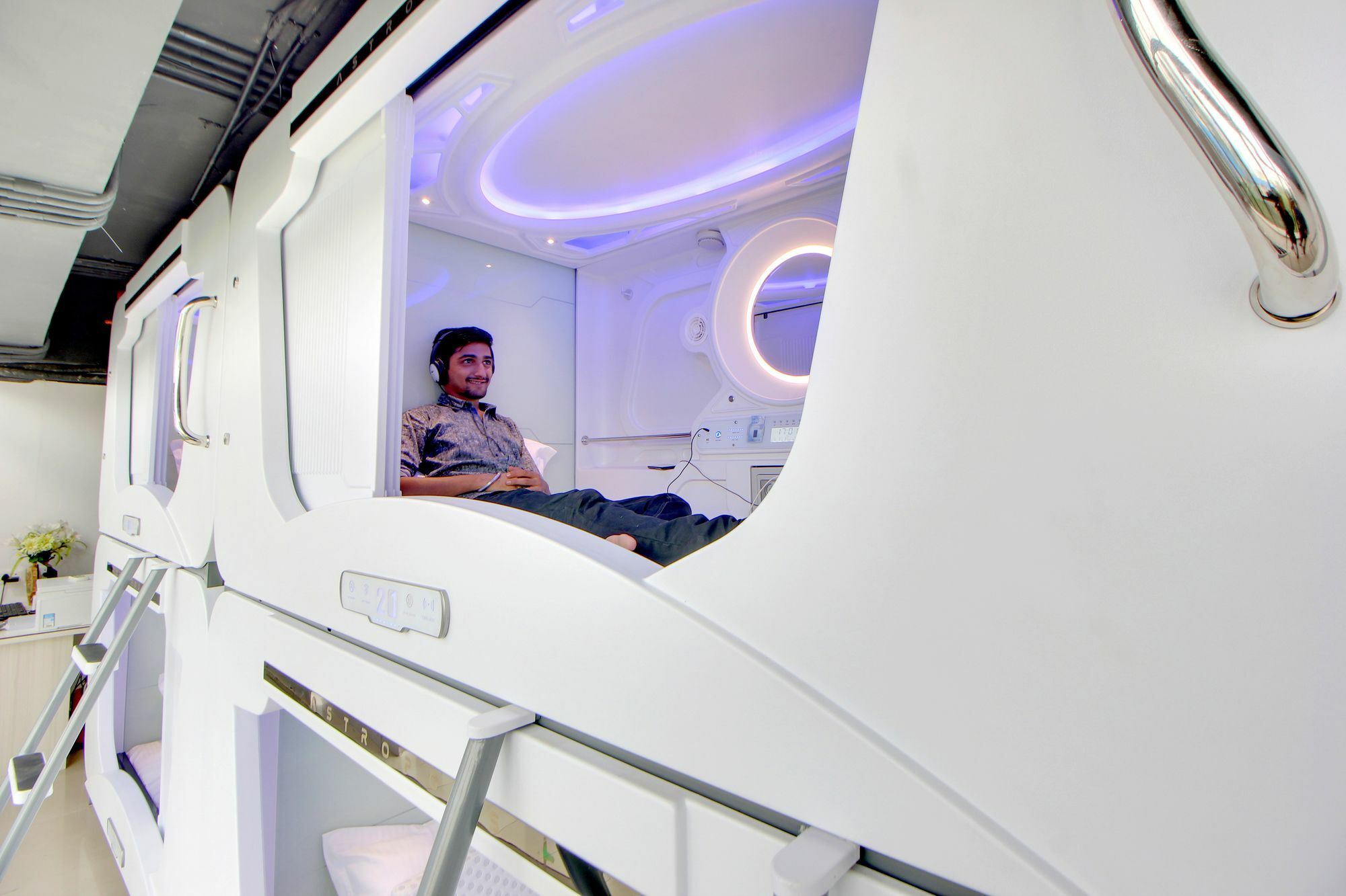 Hotel Astropods Airport, Mumbai. エクステリア 写真